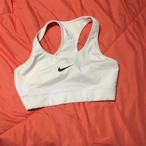 Nike pro fit sports bra